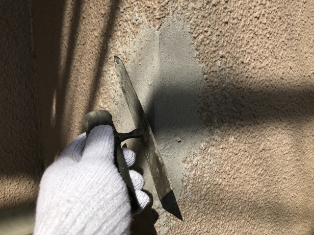 外壁塗装の依頼はどこに頼む ペンキ屋 塗装屋 左官屋の違いは何ですか 埼玉の外壁塗装ならマルキペイント 外壁塗装の依頼はどこに頼む ペンキ屋 塗装屋 左官屋の違いは何ですか 埼玉の外壁塗装ならマルキペイント