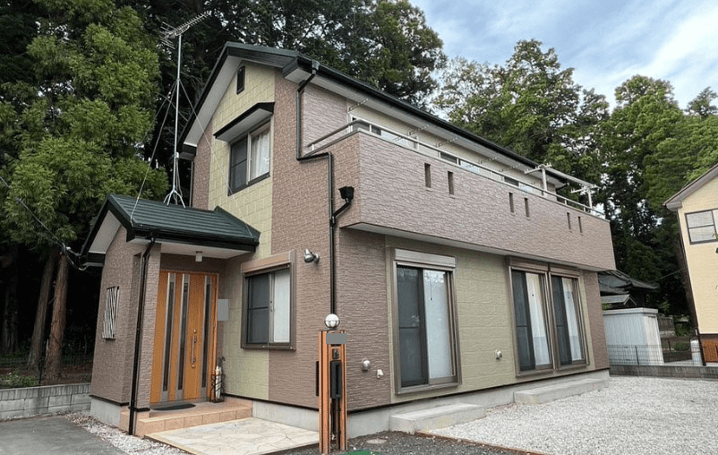 埼玉県日高市M様邸　外壁：スーパーセランフレックス　屋根：カバー工法